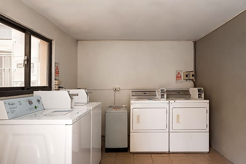 The Riverside Hotel Hengchun