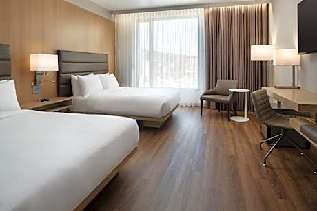 Standard Queen Room with Two Queen Beds