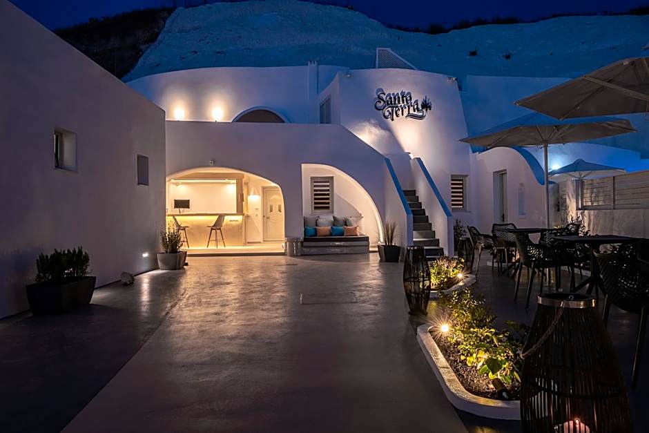 Santoterra Antigua Suites