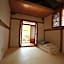 Gaeunchae Hanok Guesthouse Jeonju 2 (Korea Quality)