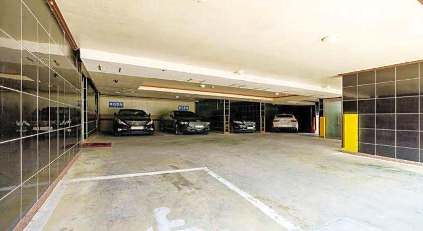 Buantreehotel Blackhouse