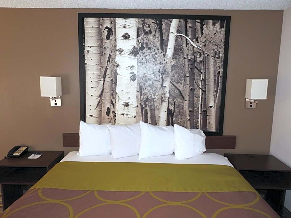 Super 8 by Wyndham Westminster Denver North