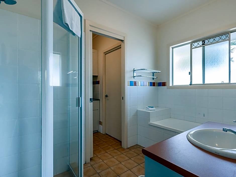 Hastings Cove Holiday Apartments