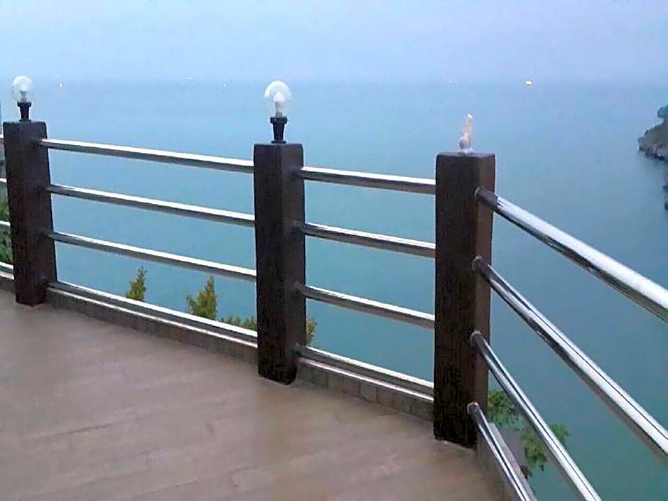 Yellow House Koh Sichang