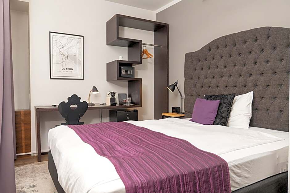 Boutique Hotel Weisses Kreuz - Adult only Hotel