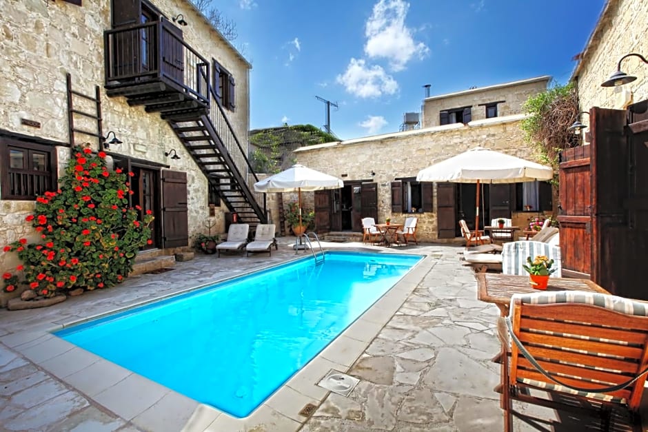 Leonidas Village Houses