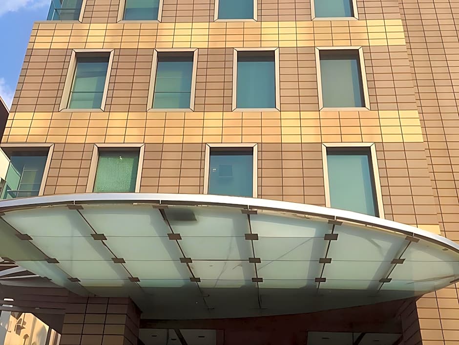 IRIS The Business Hotel