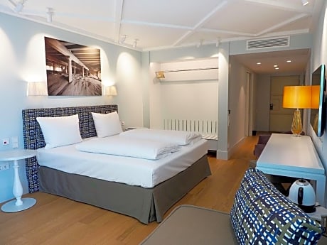 Barrier-free double room