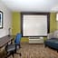 Holiday Inn Express Hotel & Suites Longmont By IHG
