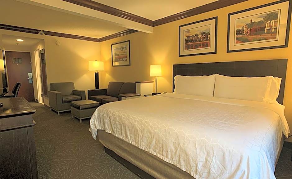 Holiday Inn Express Hotel & Suites Charleston-Ashley Phosphate By IHG
