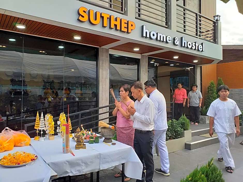 Suthep Home & Hostel