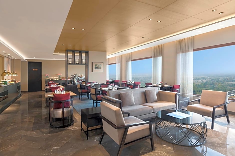 Crowne Plaza New Delhi Mayur Vihar Noida By IHG