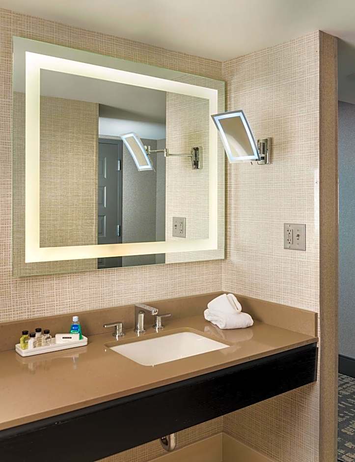 Crowne Plaza Providence Warwick Airport By IHG