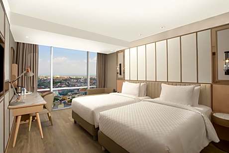 Grand Deluxe Twin Room