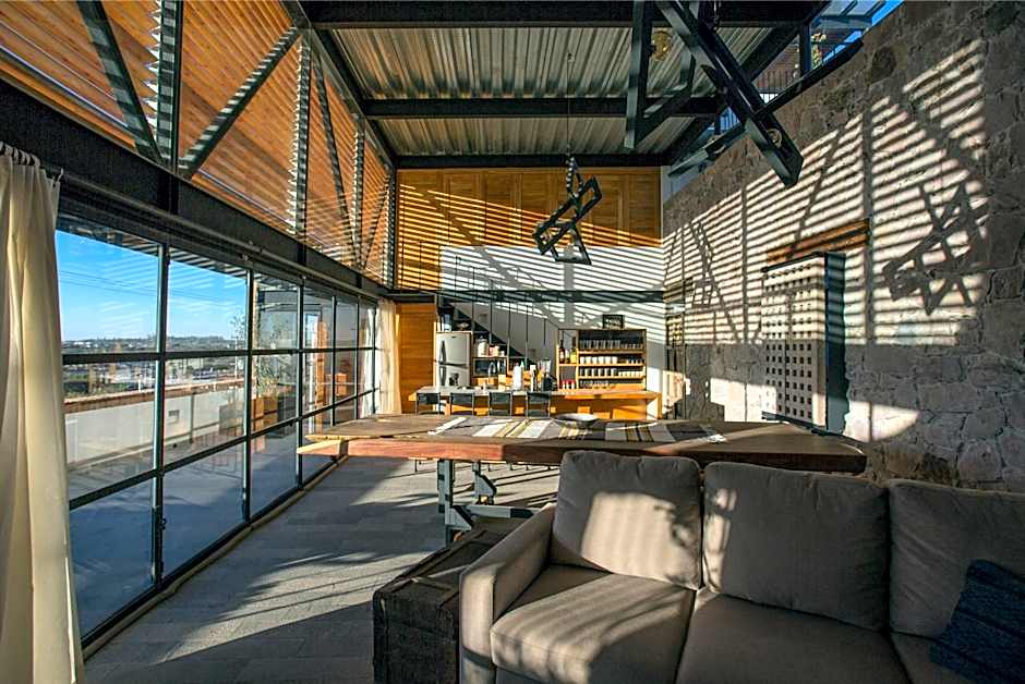 Departamento en planta baja con patio, dos habitaciones con dos ba¿os completos sala y cocina integral Vistas desde la azotea de