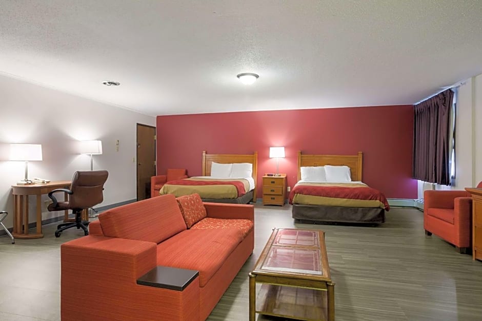 ECONO LODGE INN & SUITES