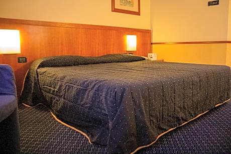 Pacific Hotel Fortino