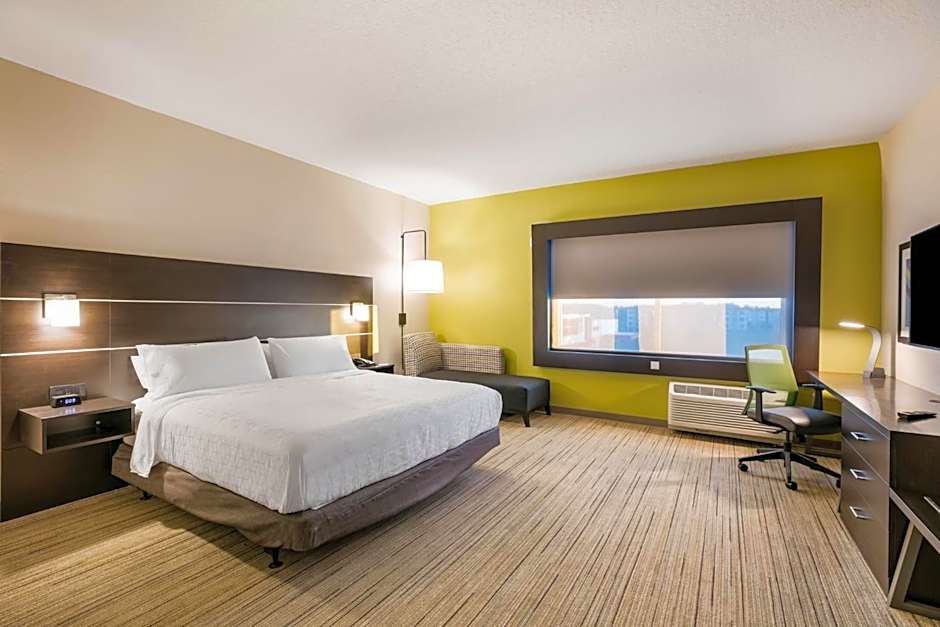 Holiday Inn Express & Suites Jacksonville - Town Center By IHG
