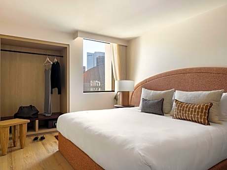 One-Bedroom Platinum Suite