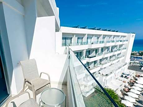 Twin Room with Side Sea View