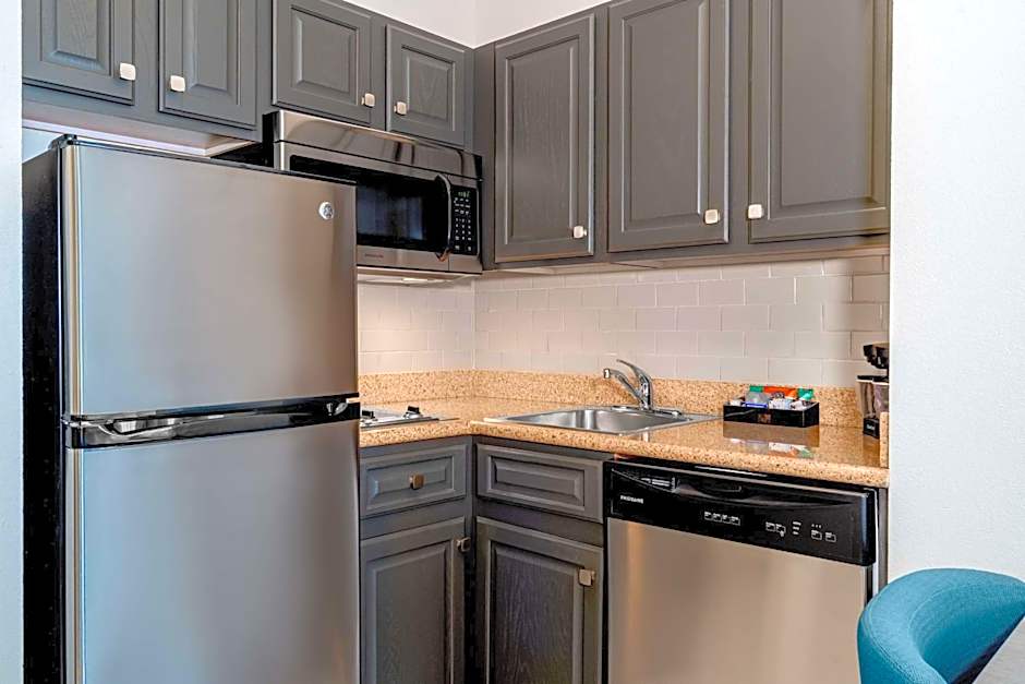 Homewood Suites by Hilton Eatontown
