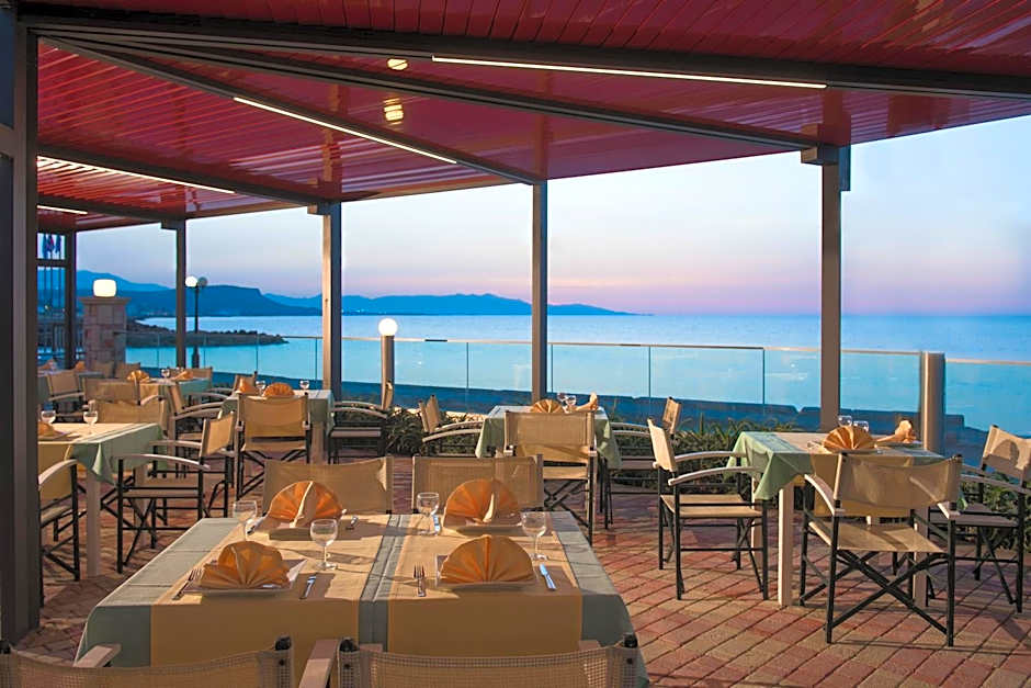 Golden Bay Boutique Hotel & Bungalows