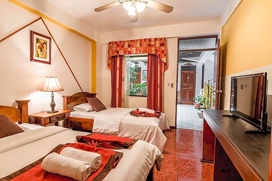 Hotel Amón Real