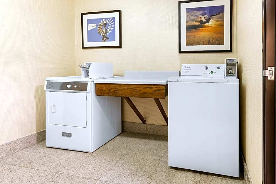 La Quinta Inn & Suites by Wyndham Frankfort