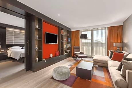 Royal Suite with Lounge Access