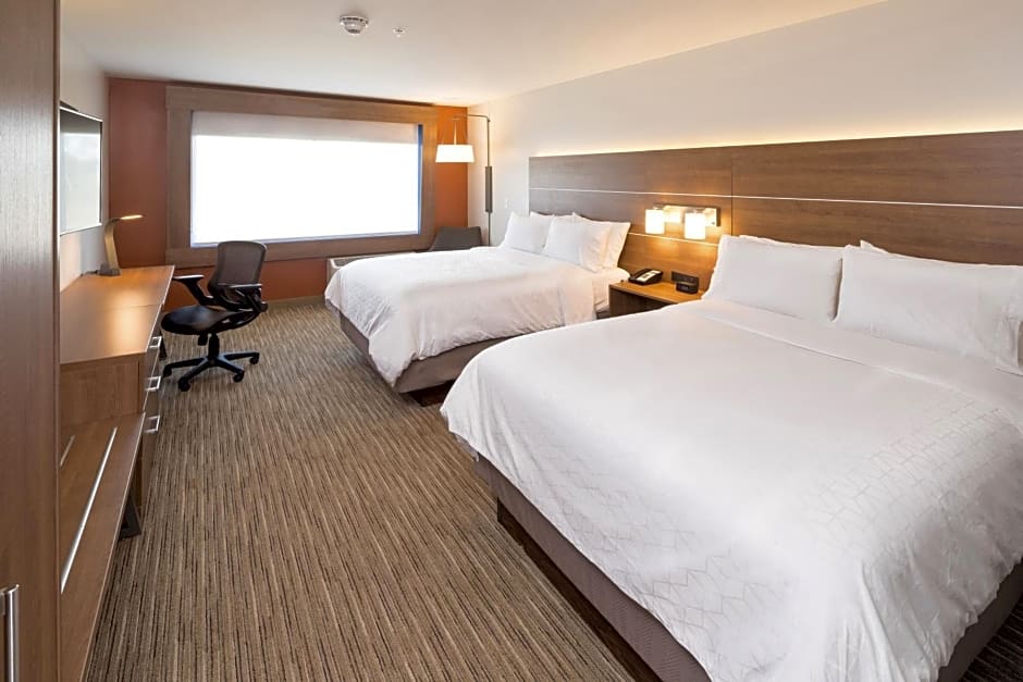 Holiday Inn Express & Suites Alpena - Downtown, an IHG Hotel