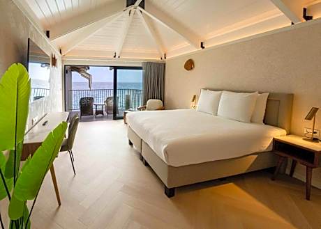 La Belle Alliance Room - Oceanfront