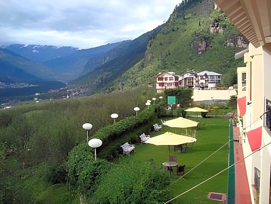 Club Mahindra Snow Peaks Manali