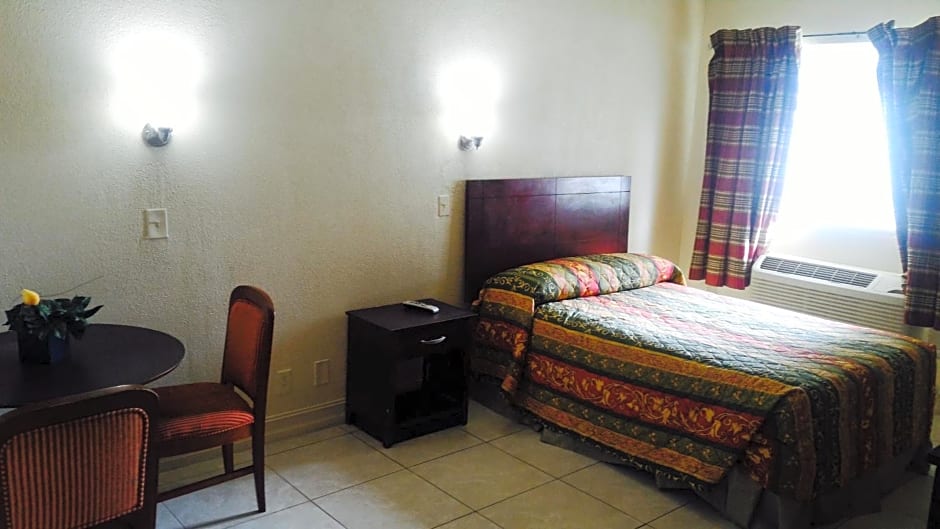 Sunset Inn- Fort Pierce, FL