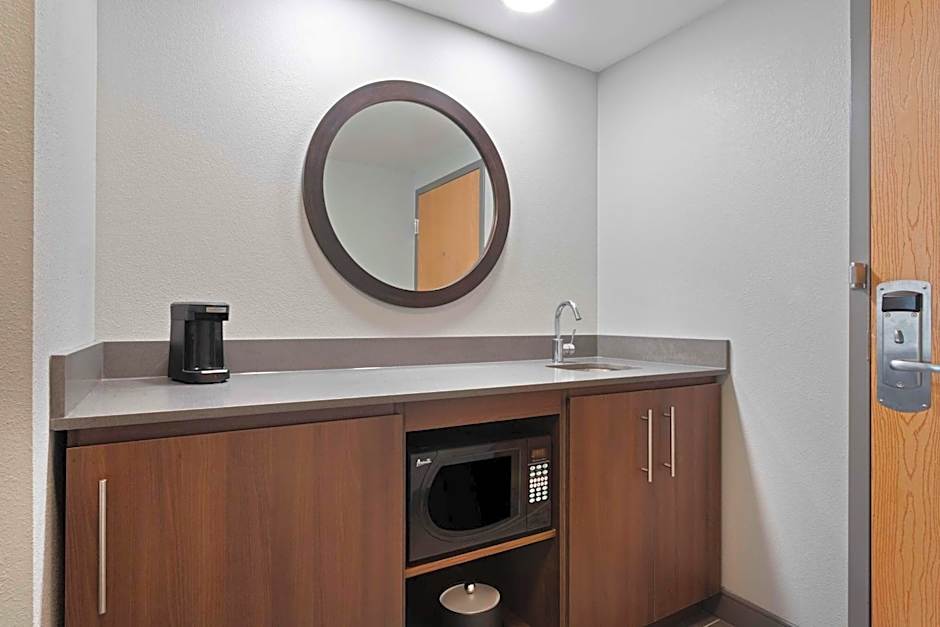 Hampton Inn By Hilton And Suites Tampa East - Casino Area