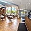 Super 8 by Wyndham Madison South