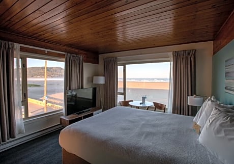 Ocean Front Junior Suite