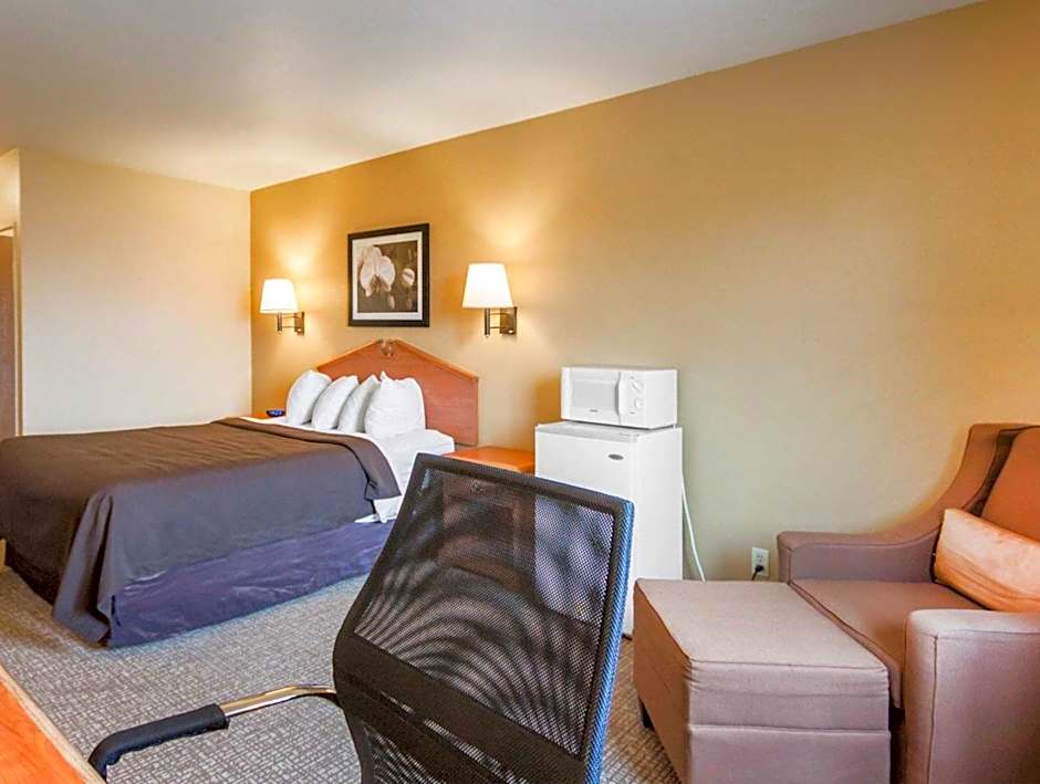 Quality Inn Airport