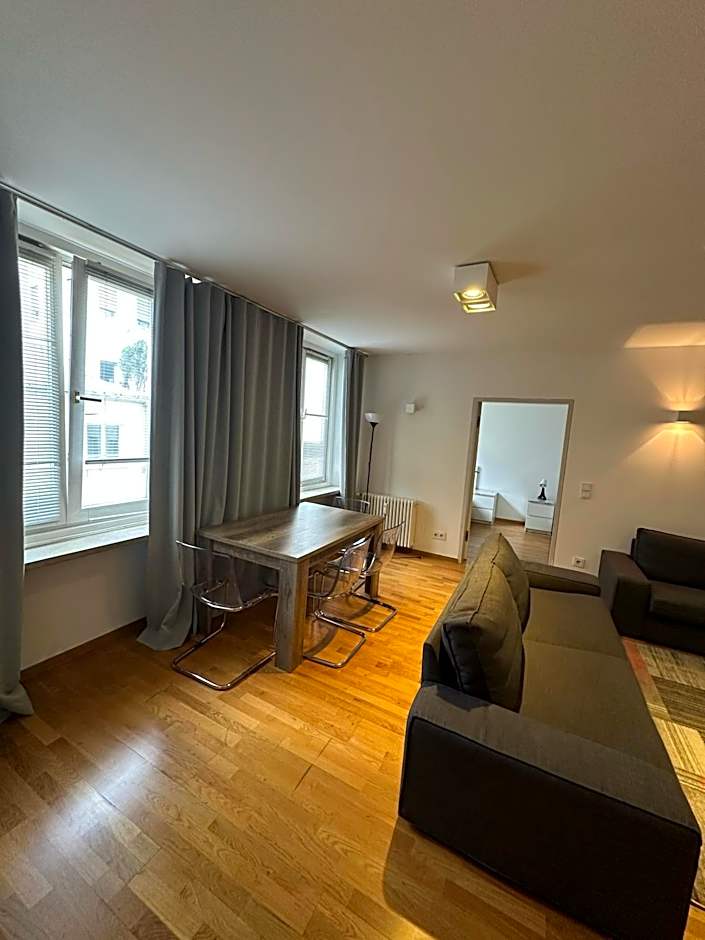 Al Nafurah Apartments