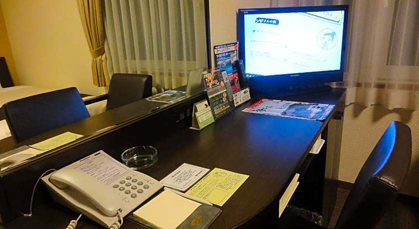 Hotel Route Inn Yokohama Bashamichi