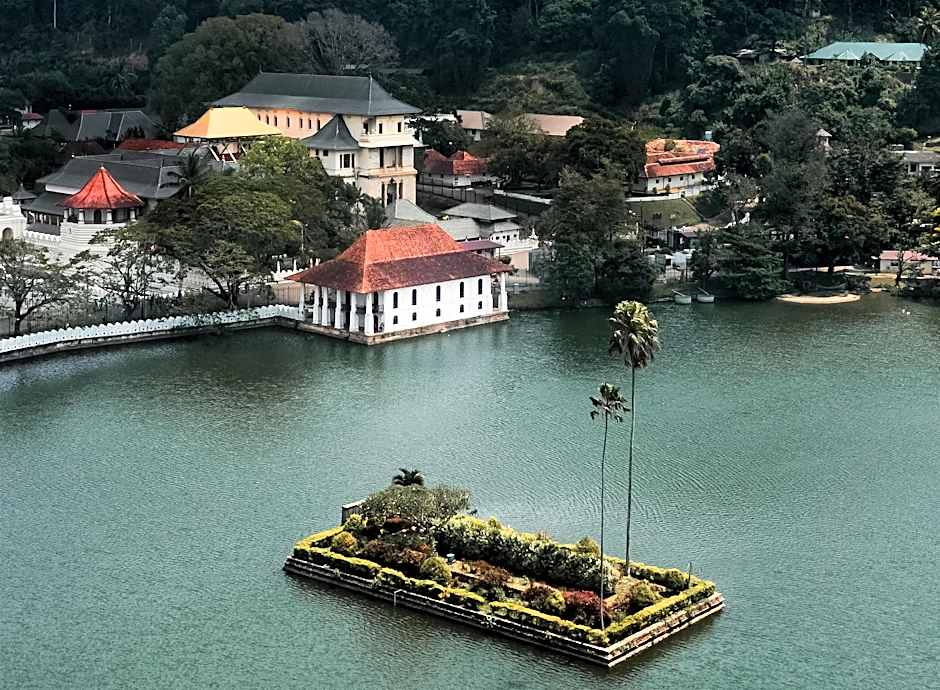Radisson Hotel Kandy