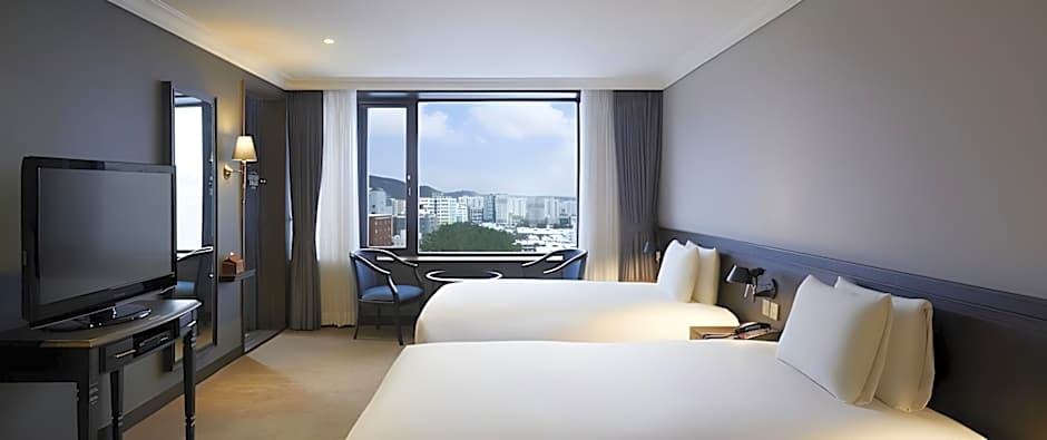 MAISON GLAD JEJU