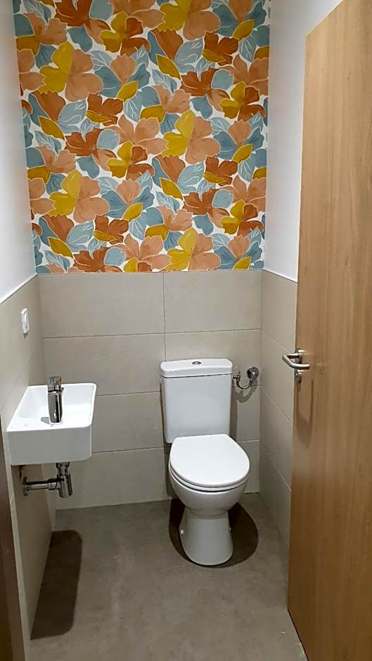 Bloom Hostel Bar & Garden