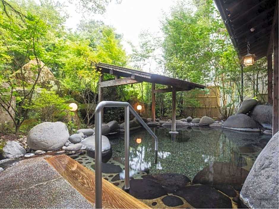 Yufuin Bessou Shikisai Hotel