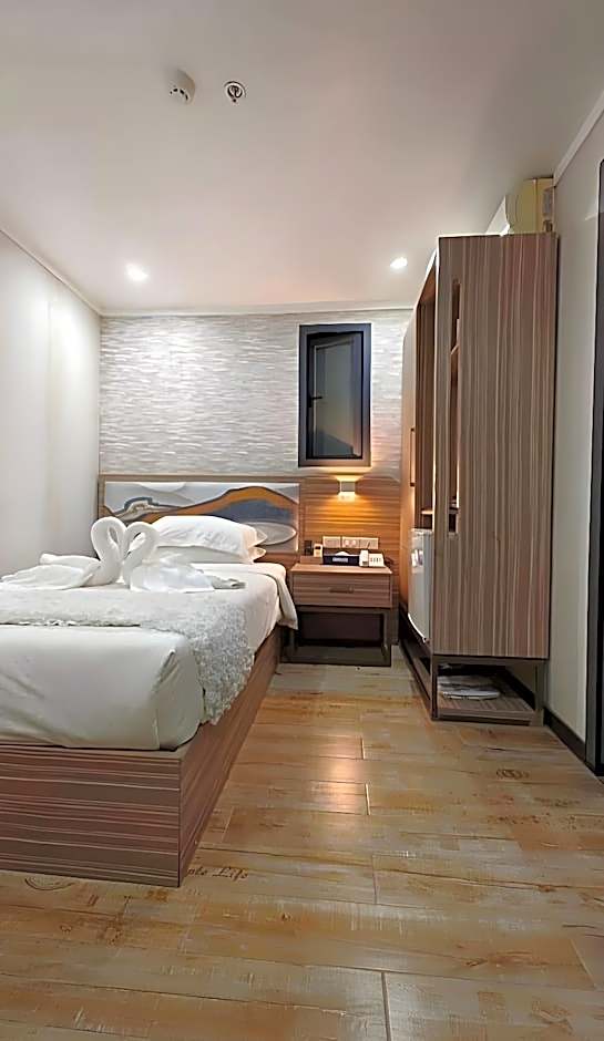 Erus Suites Hotel Boracay