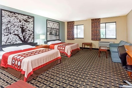 Queen Room with Two Queen Beds - Smoking