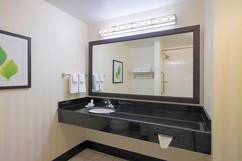 Fairfield Inn & Suites Huntingdon Raystown Lake