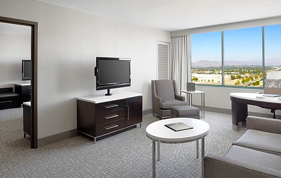 Hilton Woodland Hills/Los Angeles