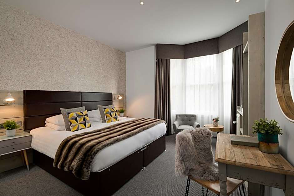 Photo 1 of 23 of Luxury