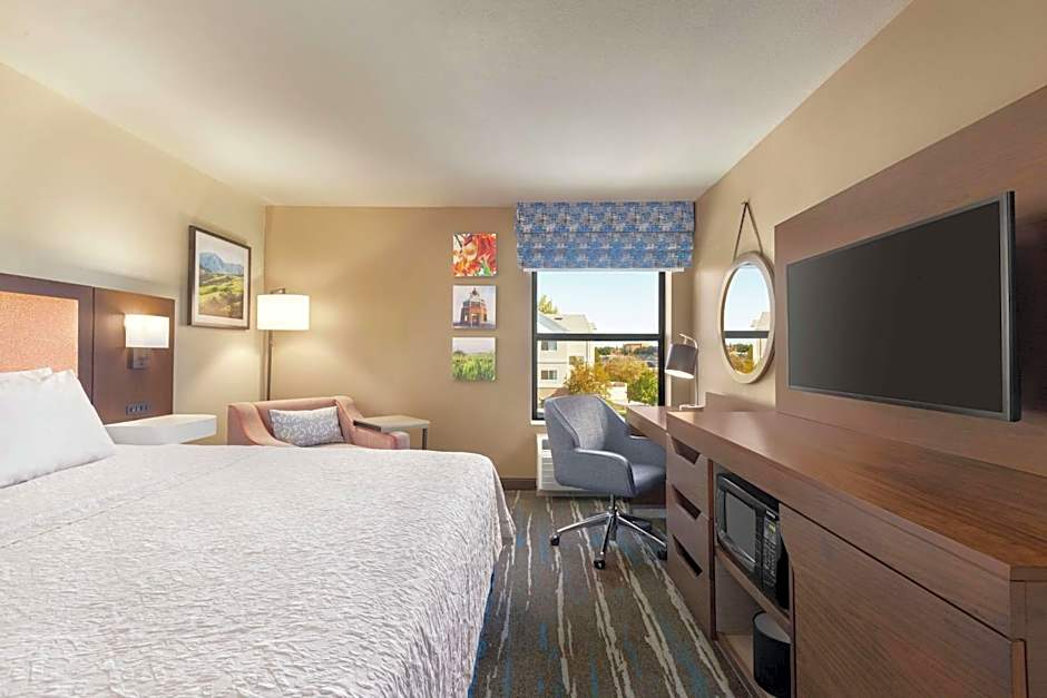 Hampton Inn By Hilton Tracy CA