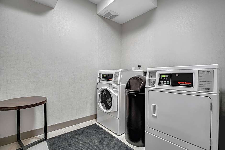 Holiday Inn Express Hotel & Suites Portland - Jantzen Beach By IHG